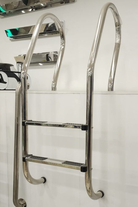 سُلّم مسبح ستانلس درجتين